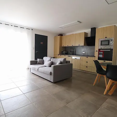 Holiday home Maison A Confort- Proche Et Aeroport- Exterieur Privatif Avec Barbecue Ajaccio (Corsica)